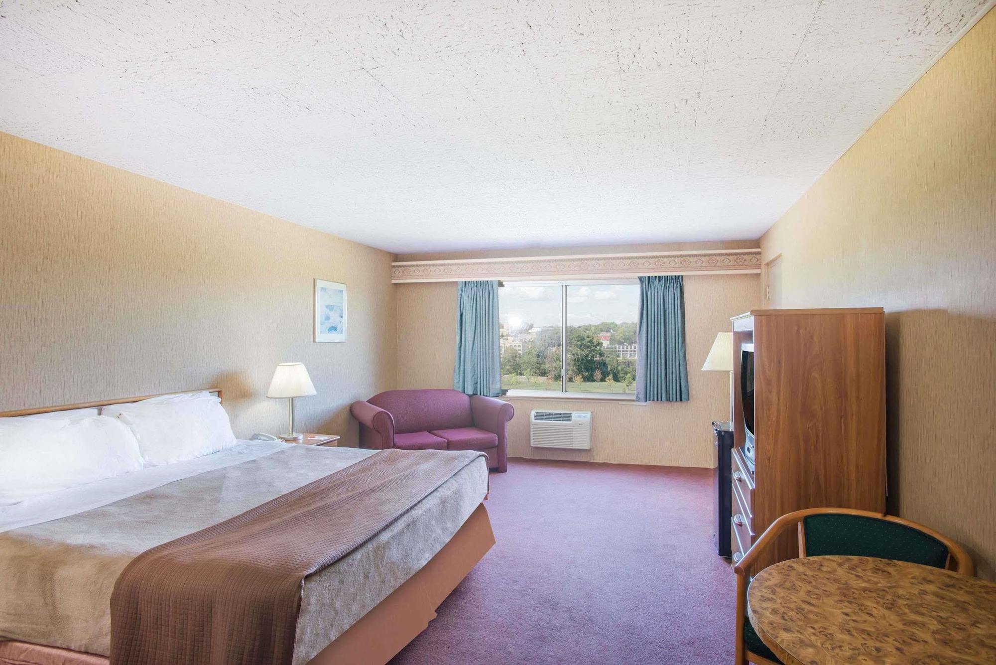 The Niagara Inn Niagara Falls Zewnętrze zdjęcie