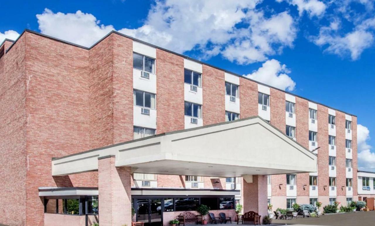 The Niagara Inn Niagara Falls Zewnętrze zdjęcie